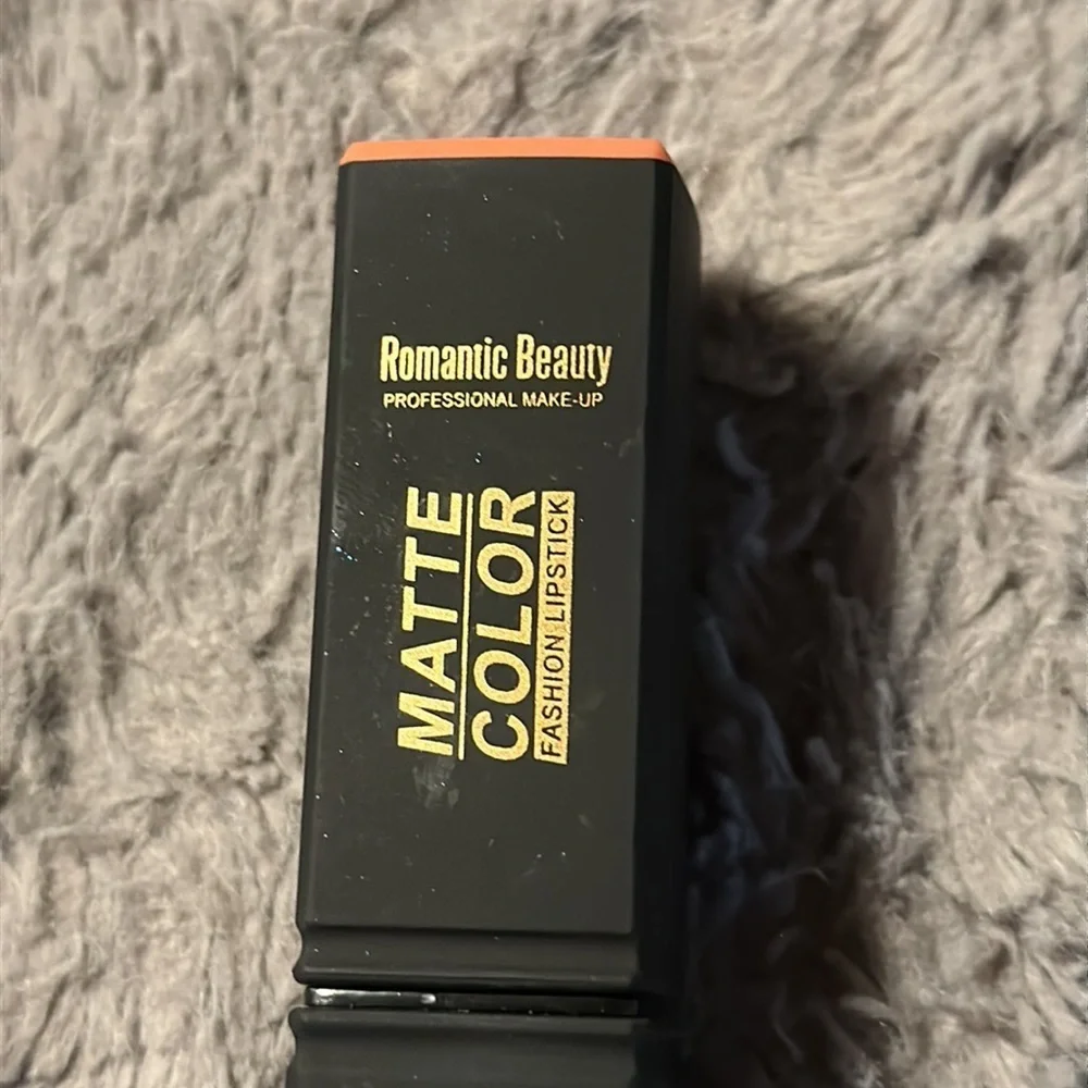 Romantic Beauty Matte Color 107 Pretty matte color with Gold Flecks